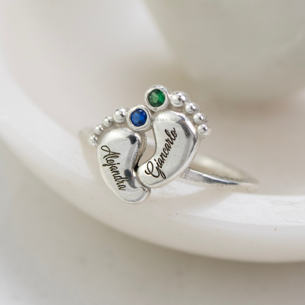 Anillo Piecitos Plata Grabado