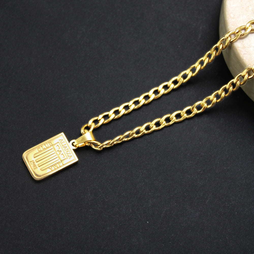 collar de escudo, collar de futbol, collar de hombre, collar dorado de hombre, collar de alianza lima, collar de equipo de futbol, collar de hombre de alianza lima