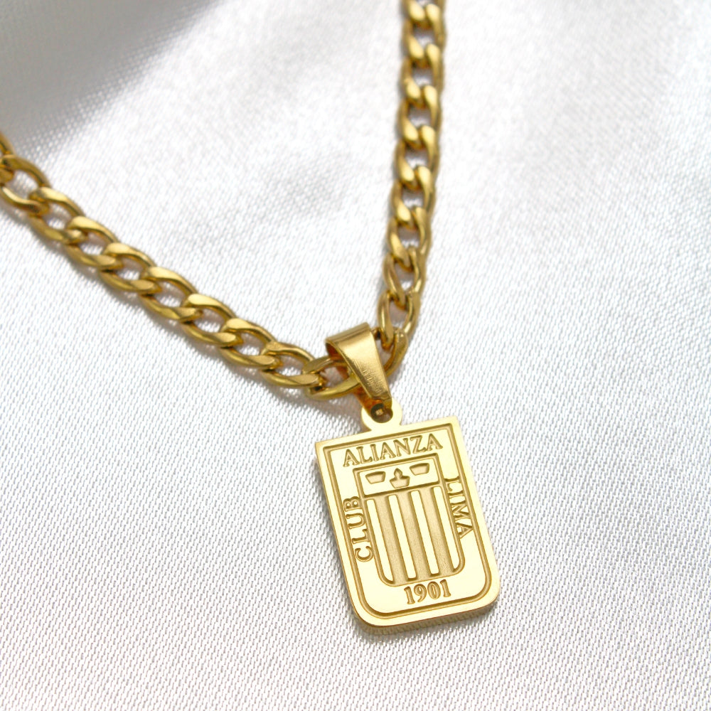 collar de escudo, collar de futbol, collar de hombre, collar dorado de hombre, collar de alianza lima, collar de equipo de futbol, collar de hombre de alianza lima
