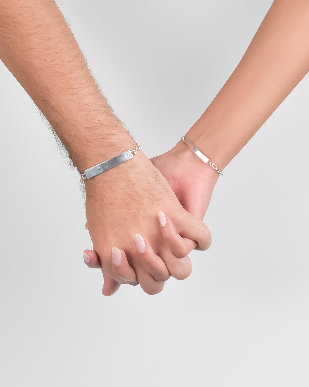 pulsera con placa, pulsera plateada de mujer, pulsera con placa plateada, pulsera plateada, esclavas, pulsera de parejas