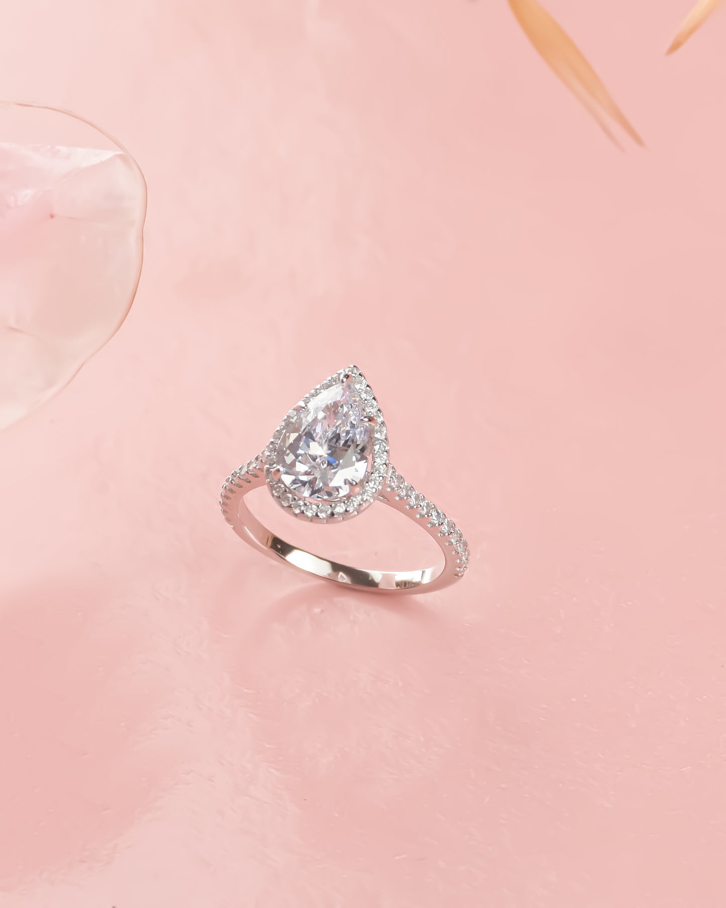 anillo de compromiso, anillo con diamante, anillo de piedra, anillo de compromiso de plata, anillo con piedra grande, anillo de pareja, anillo de plata