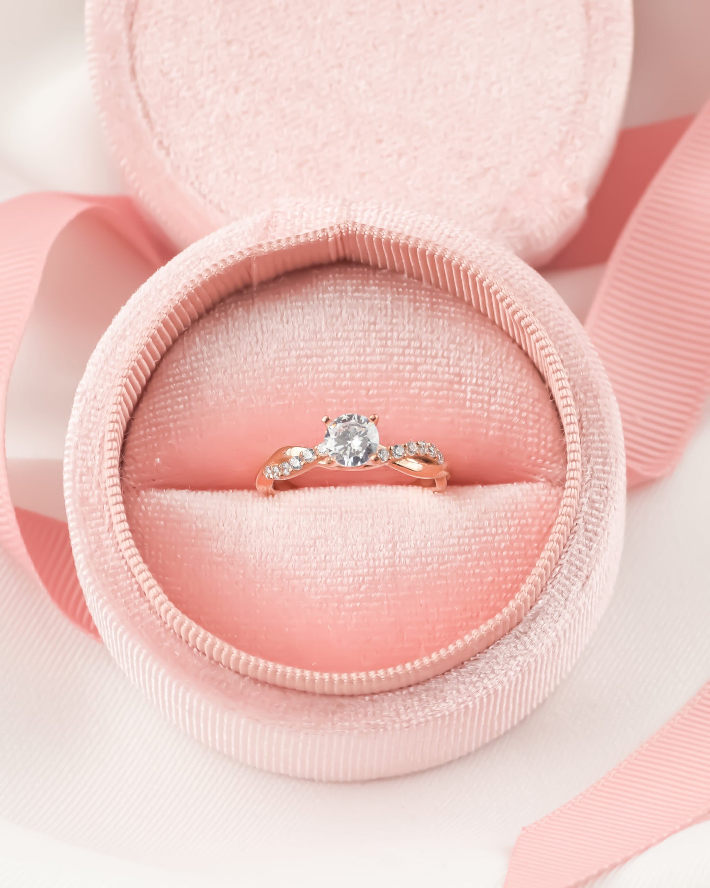 Anillo Lazo de Amor Regalo Plata Enchapado Oro 18k