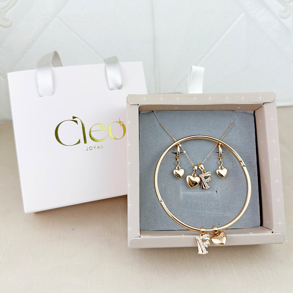 Box Premium 3 piezas: Set Inicial (Collar + Pulsera + Aretes)