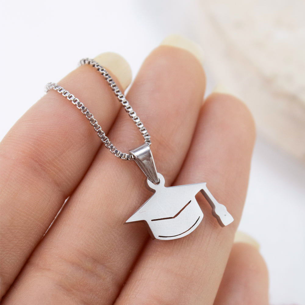 collar de birrete, collar de promocion, collar para graduados, collar de graduado plateado
