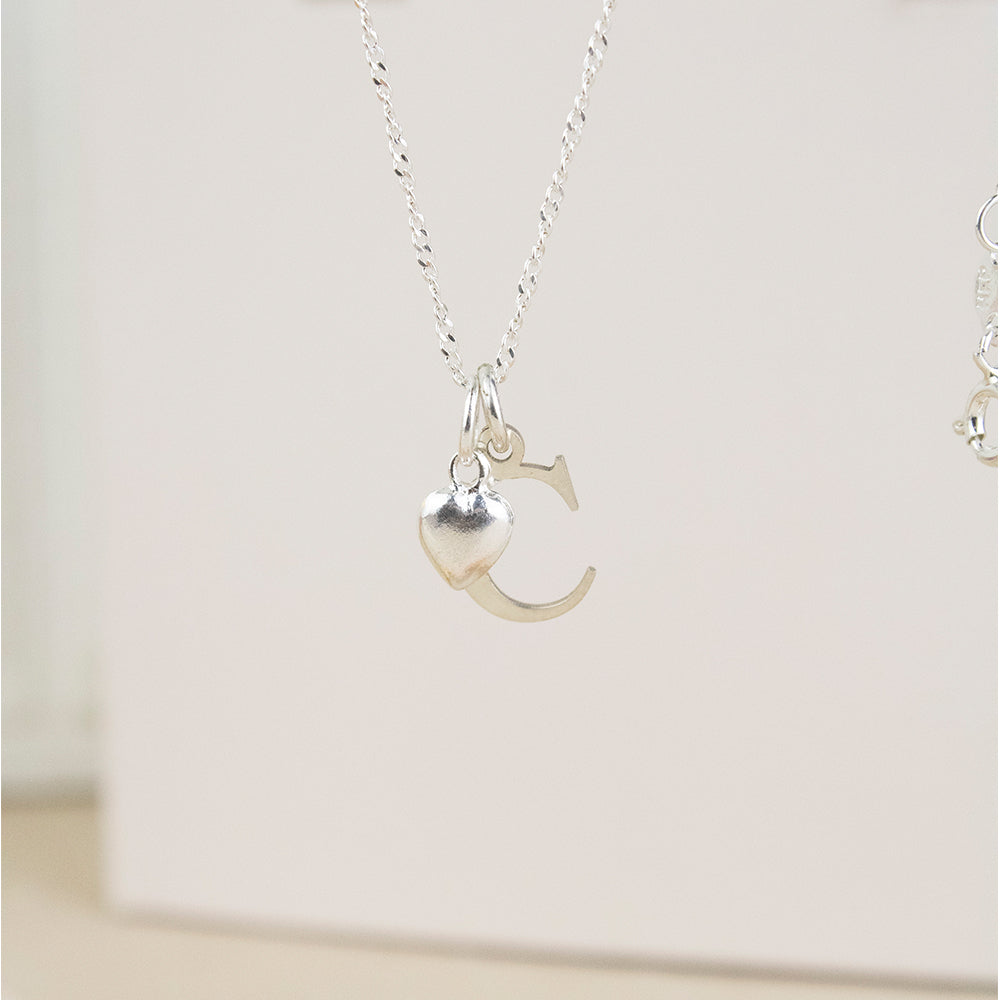 Collar Inicial Plata con Corazón