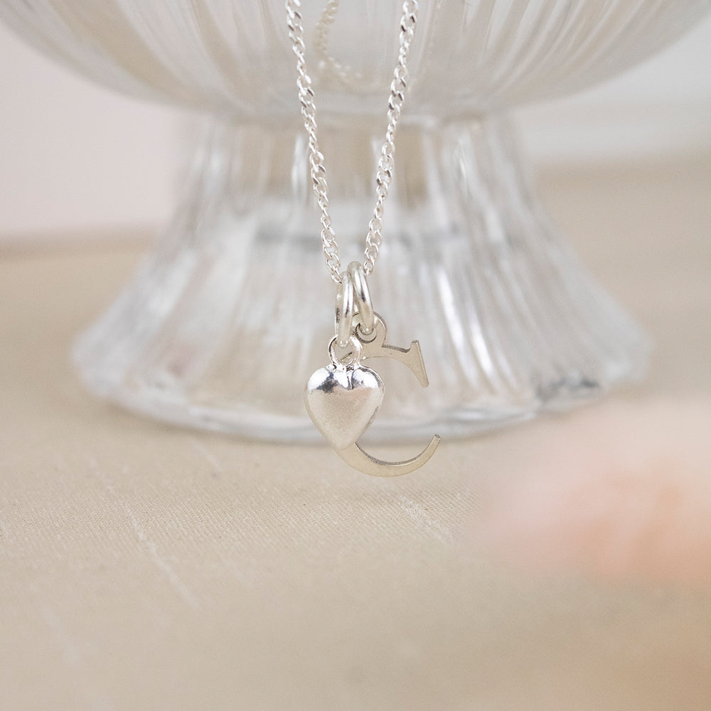 Collar Inicial Plata con Corazón