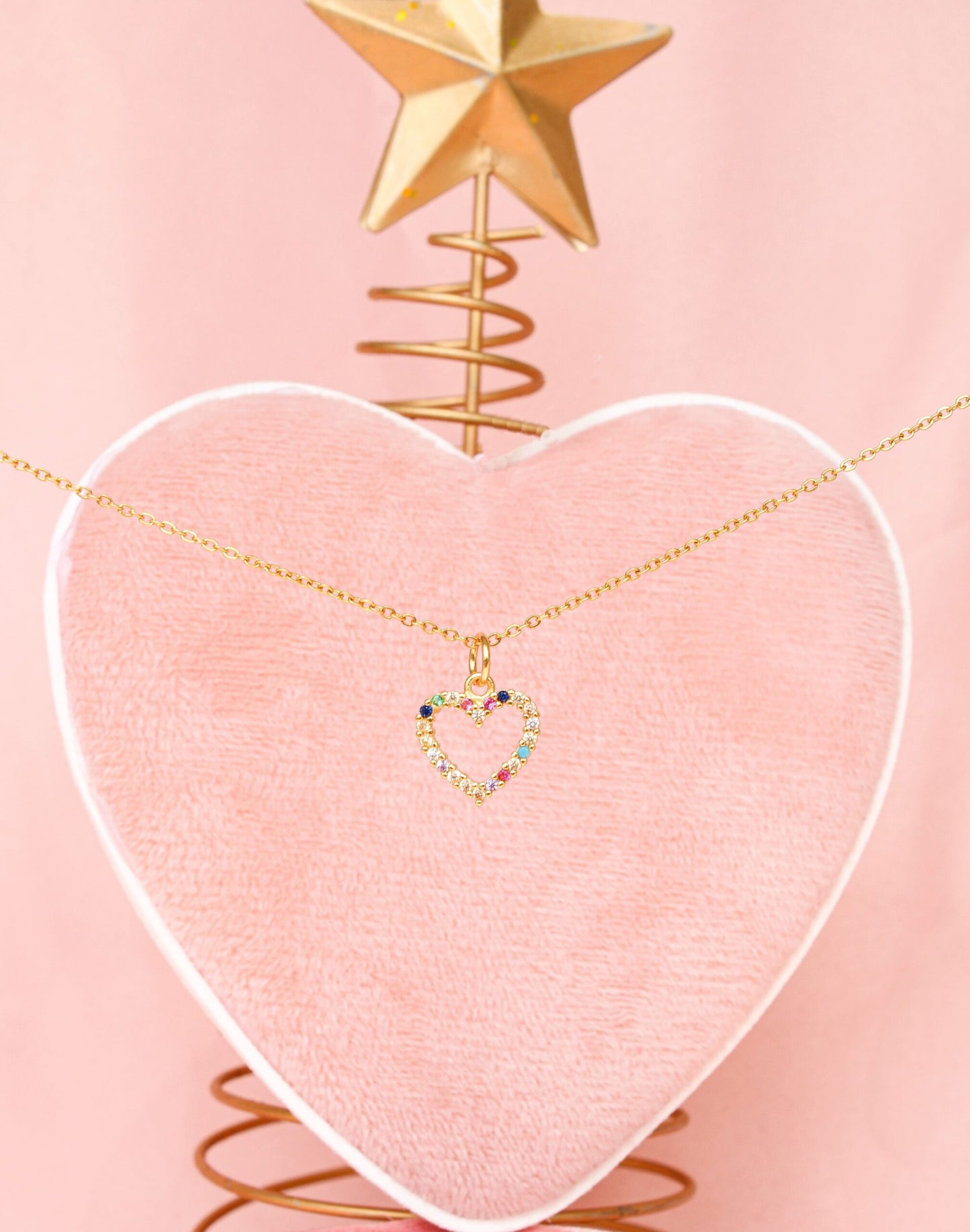 collar de corazon, collar dorado de corazon con piedras, collar multicolor, collar dorado