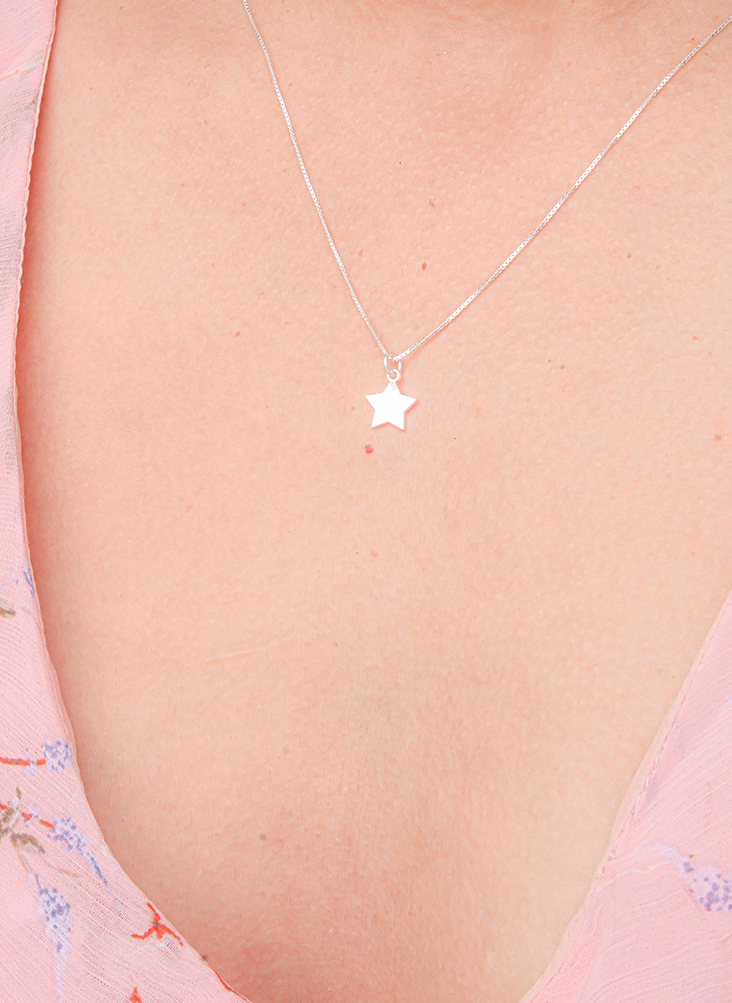 collar con dije de estrella, collar plateado con estrella, collar con colgante de estrella, collar de plata