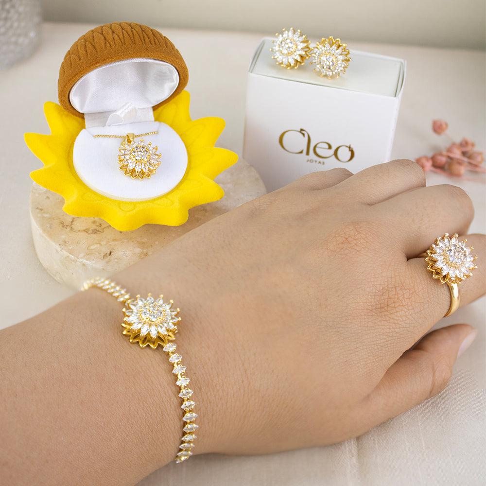 Box Primavera 4 piezas Girasol: Collar + Arete + Pulsera + Anillo Girasol Giratorio