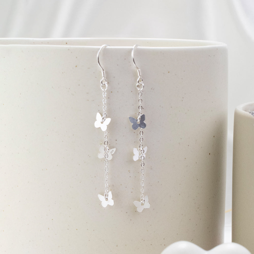 aretes largos de mariposa, aretes plateado de mariposa, aretes de mariposa, aretes plateados romanticos