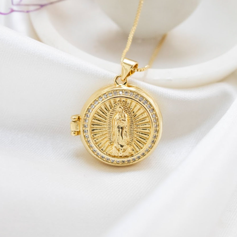 Collar Relicario Virgen Redondo Dorado