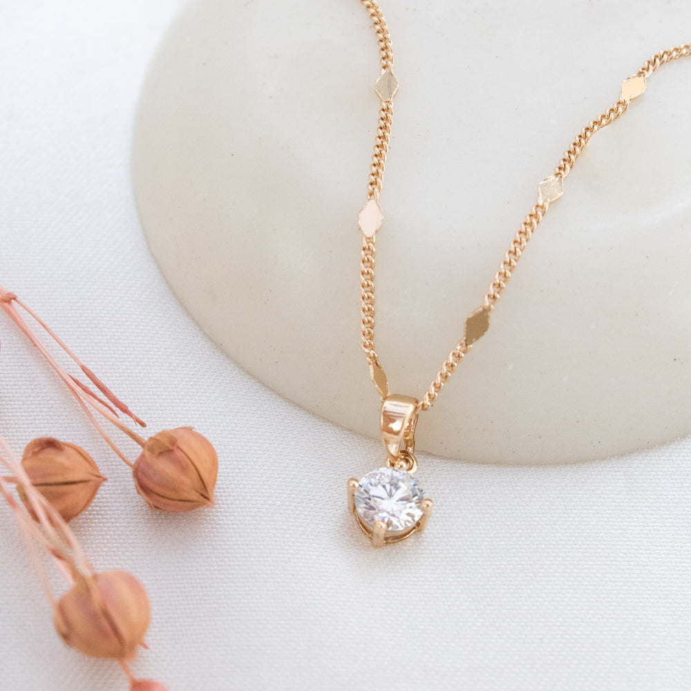 Collar rose con colgante de piedra, collar con piedra colgante, collar roe gold con piedra cristal, collar de piedra cristal