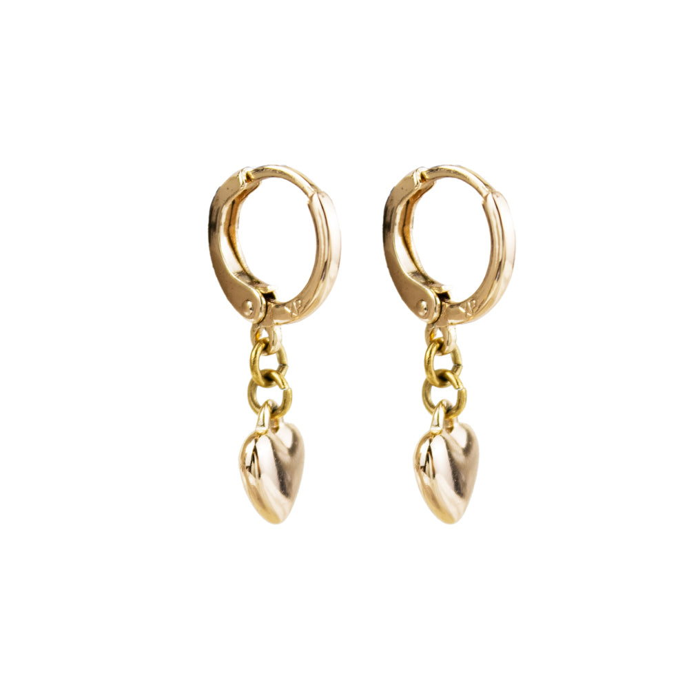 aretes corazon dorados