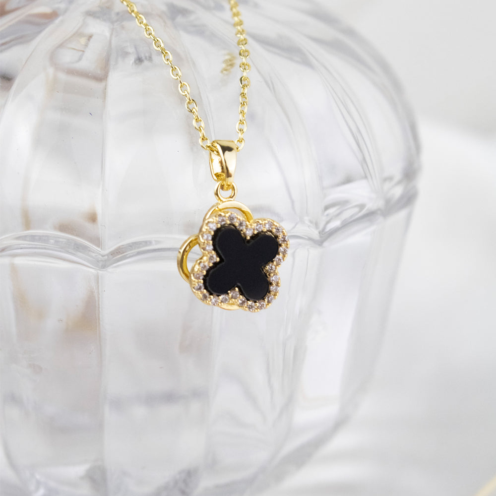 Collar Trébol Giratorio Diamantado Negro