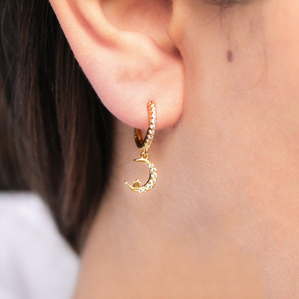 Arete Moonstar Plata Bañada en Oro