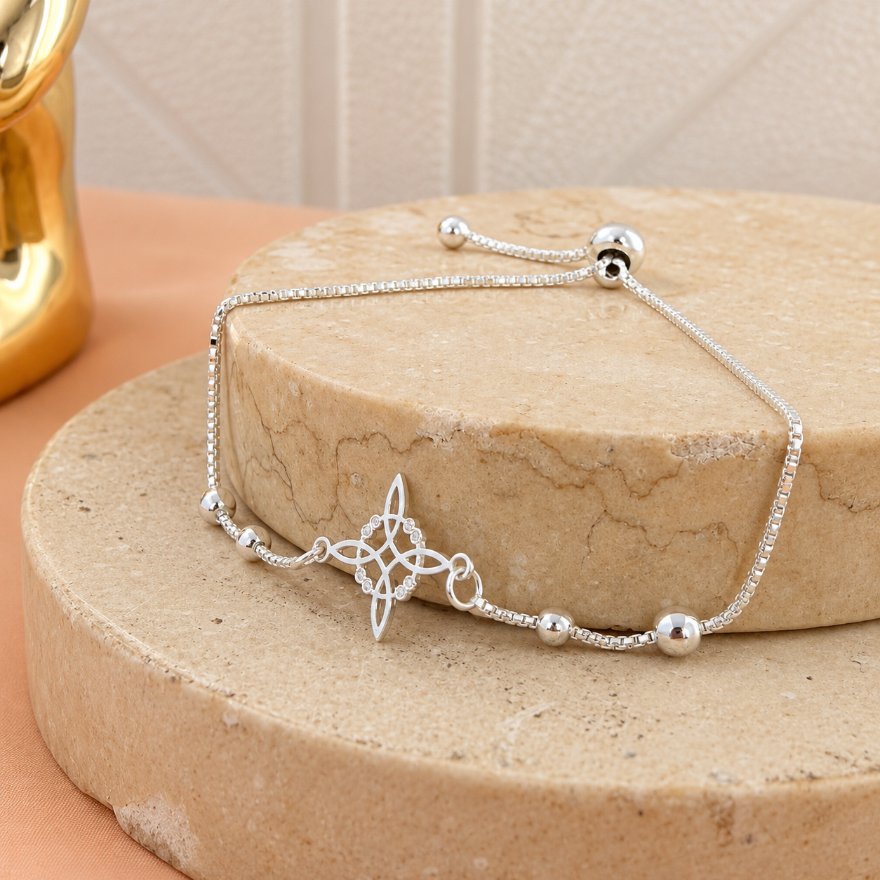Pulsera Regulable Nudo de Bruja Plata