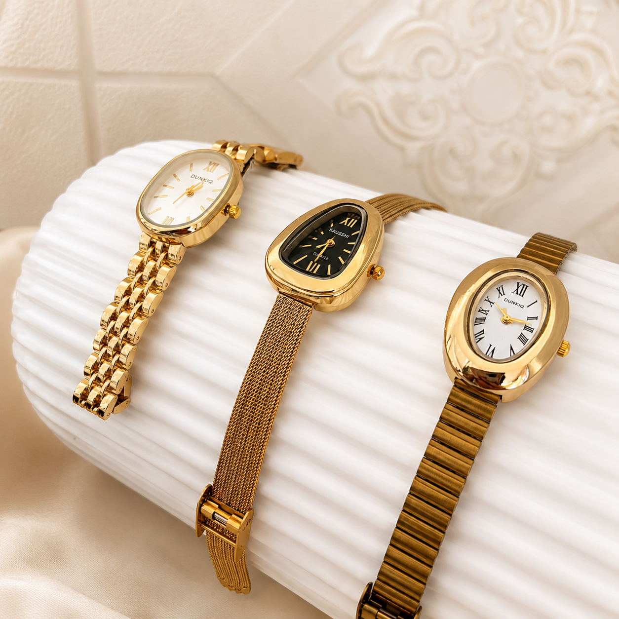 Set Athenea:  2 Pulseras + Reloj Dorado Acero