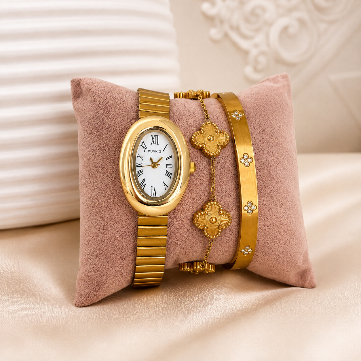 Set Athenea:  2 Pulseras + Reloj Dorado Acero
