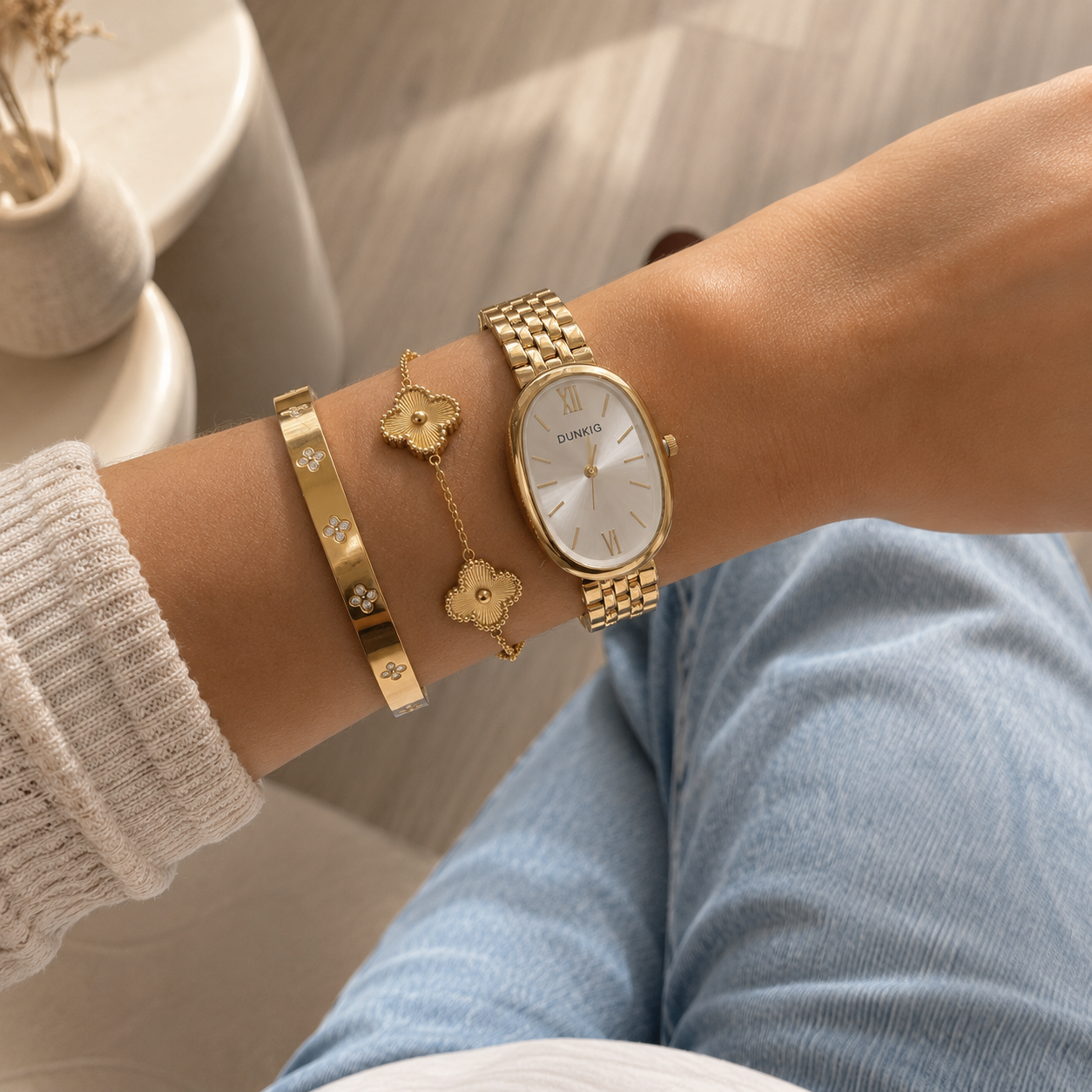 Set Athenea:  2 Pulseras + Reloj Dorado Acero