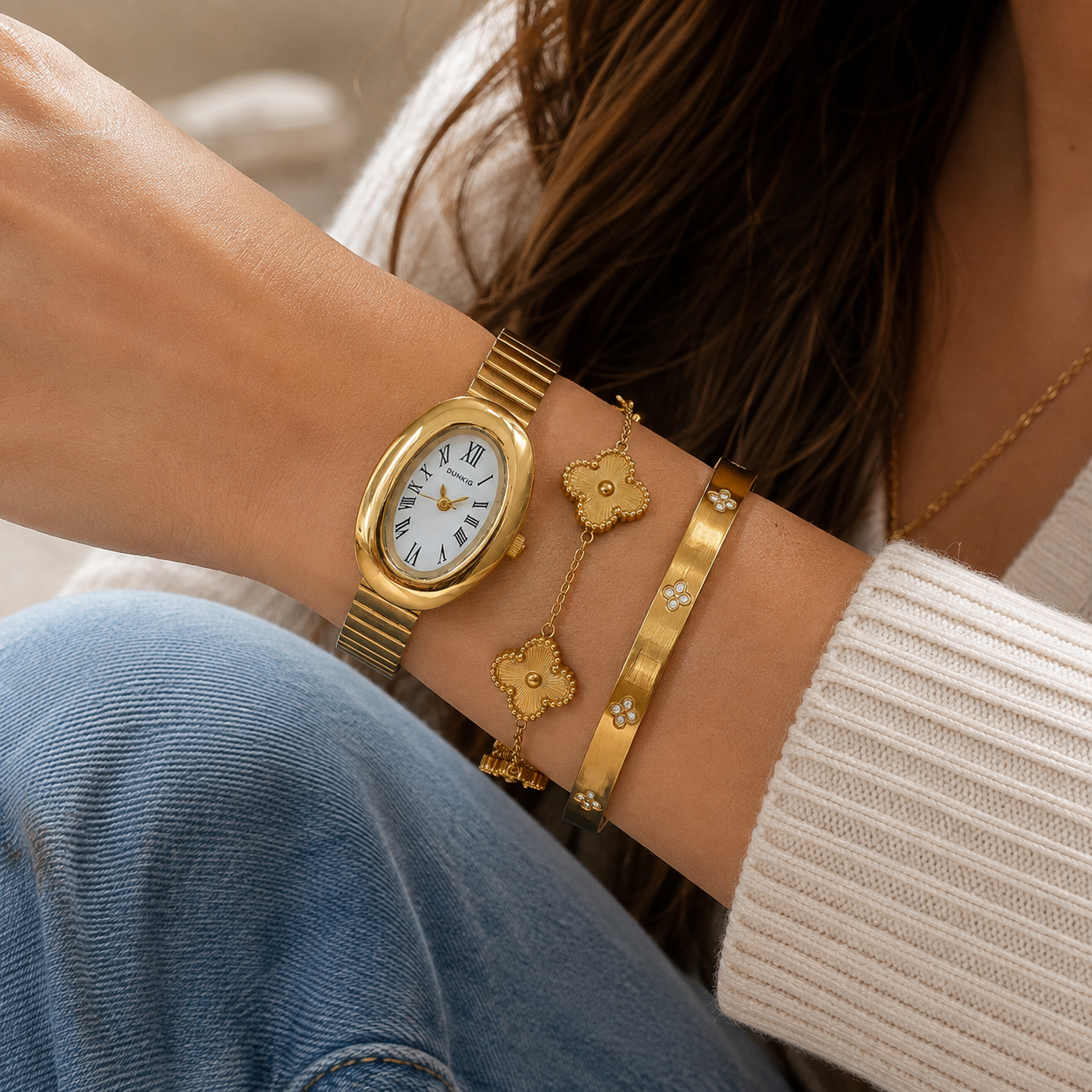 Set Athenea:  2 Pulseras + Reloj Dorado Acero