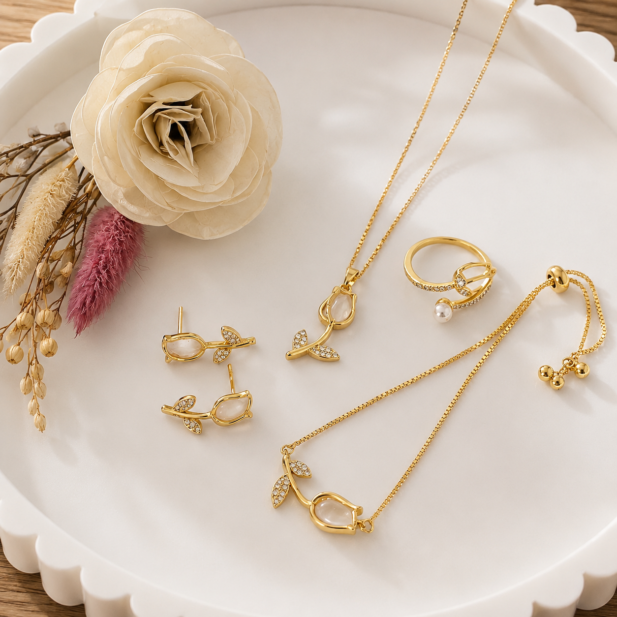 Box Premium Tulipan Blanco 4 piezas: Collar + Aretes + Pulsera y Anillo Tulipan Blanco