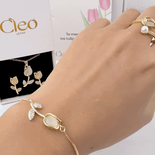 Set 4 piezas: Collar + Aretes + Pulsera y Anillo Tulipan