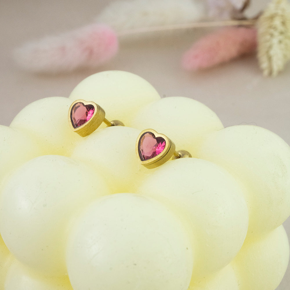 Aretes Corazón Rubi Dorado Acero