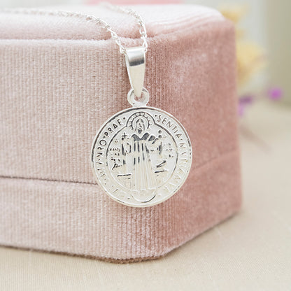 Collar San Benito Grande Plata