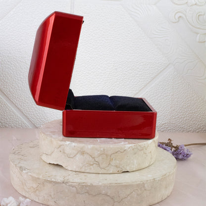 Estuche Caja Cuadrada Roja con Luz Led