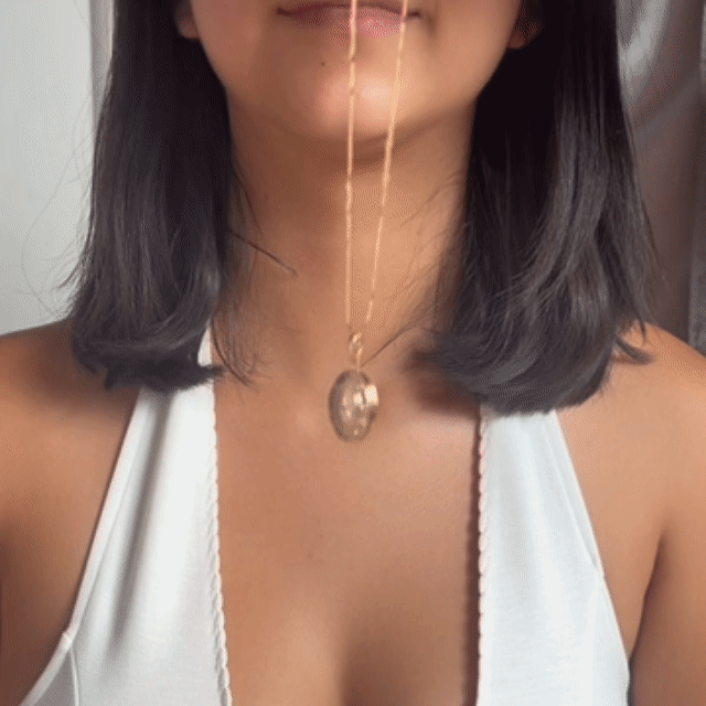 Collar Relicario Ovalado Cruz Acero