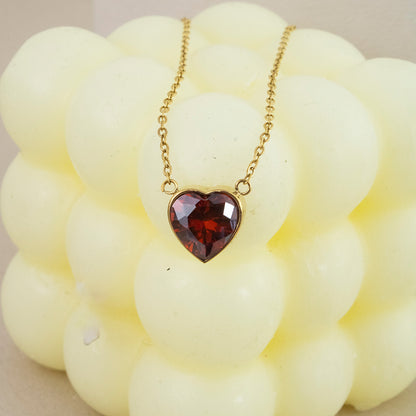 Collar Corazón Rubi Dorado Acero