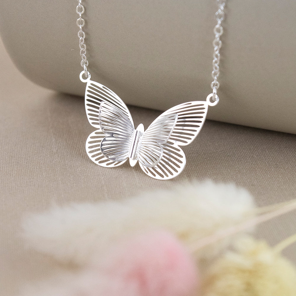 Collar Doble Mariposa Plateado Plata