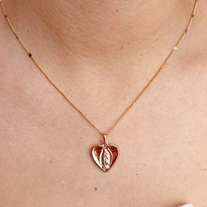 Collar Virgen de Guadalupe Rose