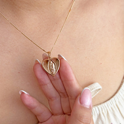 Collar Virgen de Guadalupe Rose