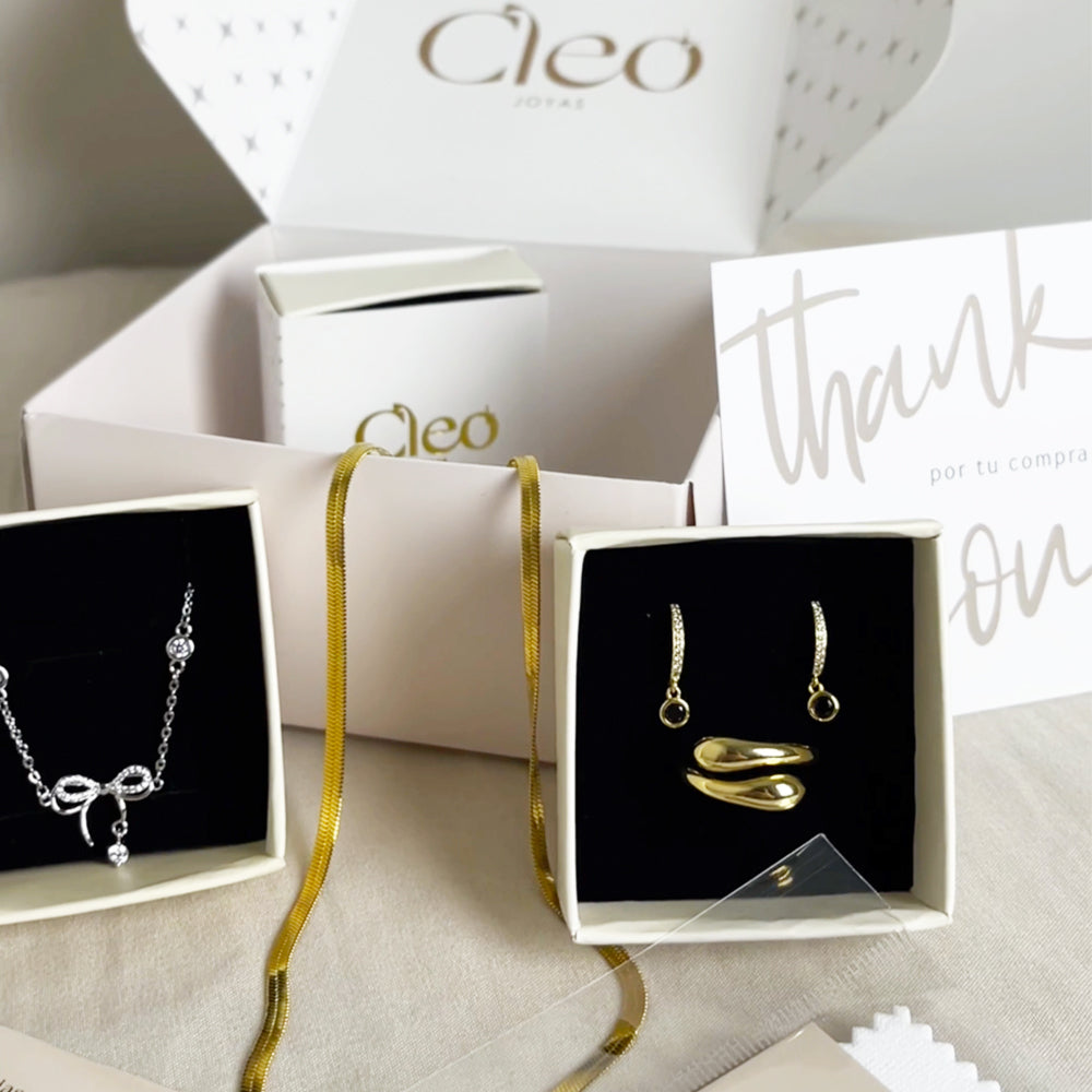 Cleo Mystery Box