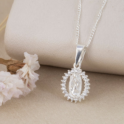 Collar Virgen Guadalupe  Brillos Plata